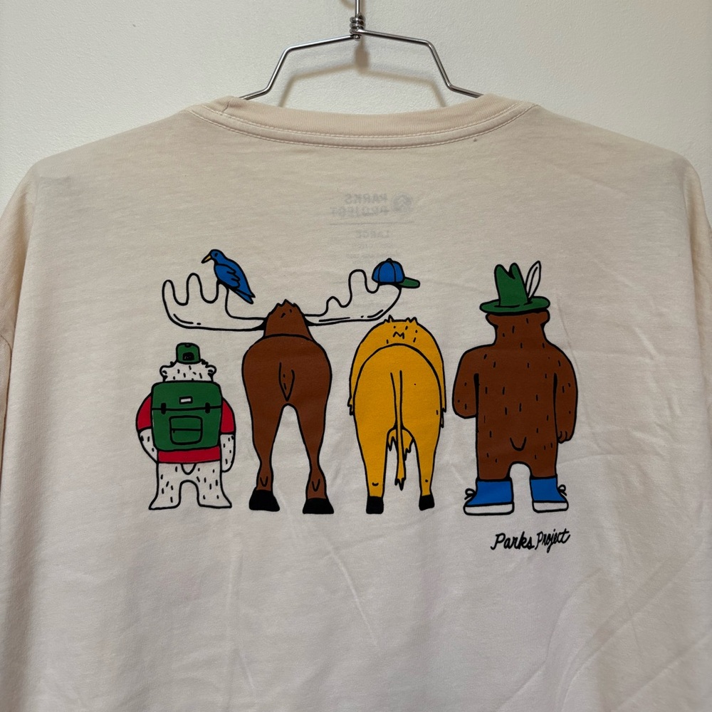 NWOT Parks Project Adventure With Friends T-Shirt Size Large - Picture 9 of 11